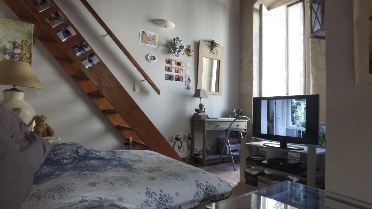 Chez Gene Daire Avinyon Dış mekan fotoğraf